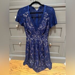 Aqua Size 6 Elegant Navy Lace Dress